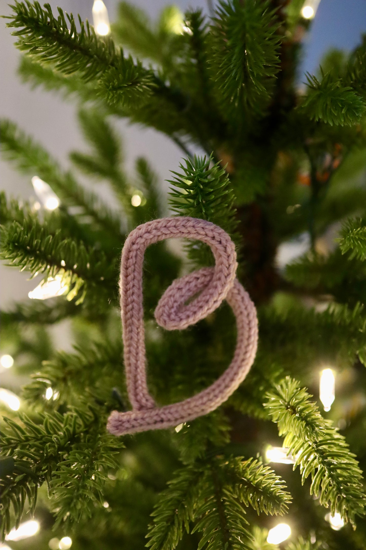 Personalised Holiday Charm - Crochet Alphabet A-Z Christmas Tree Decorations - Festival Fun